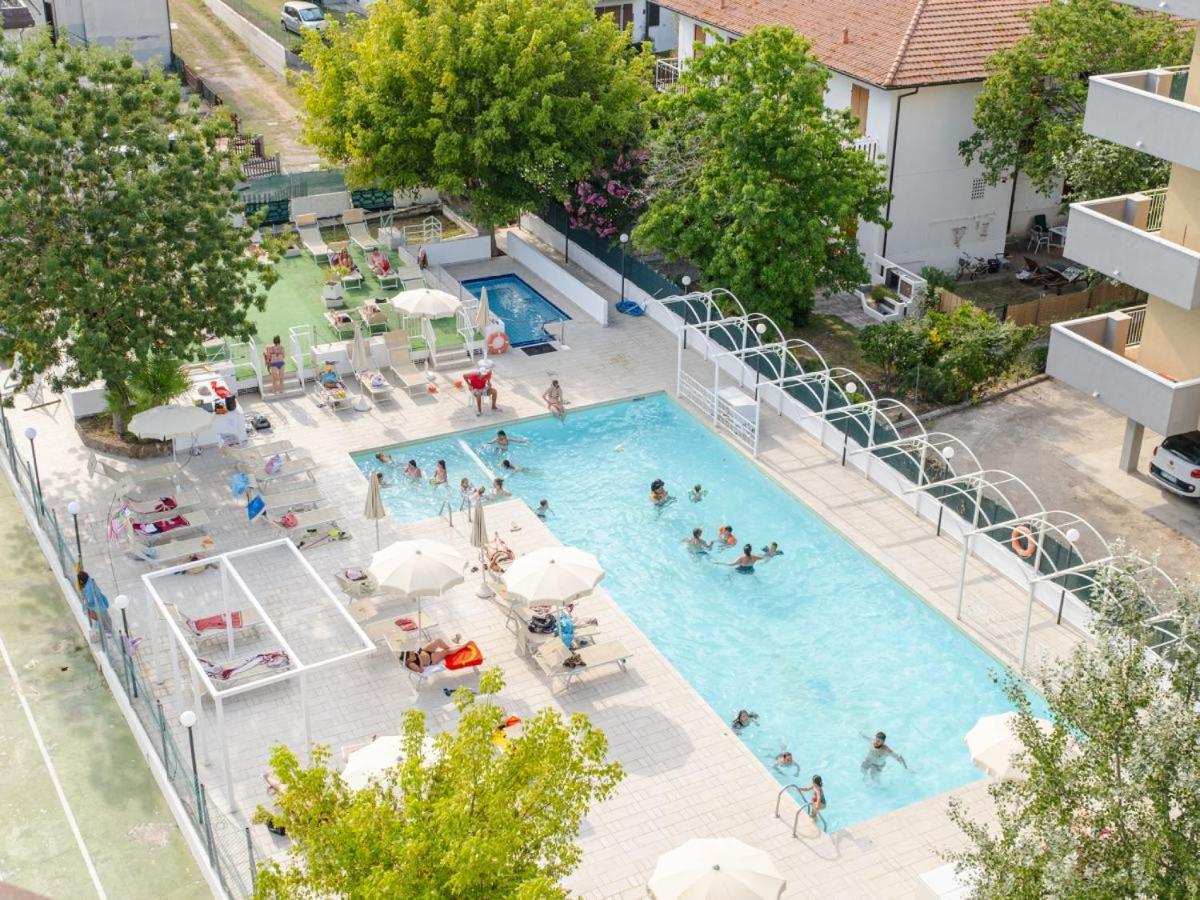 Hotel Marina Beach - Azzurro Club Ravenna Kültér fotó