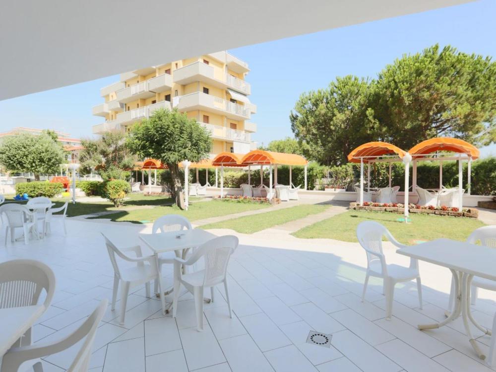 Hotel Marina Beach - Azzurro Club Ravenna Kültér fotó
