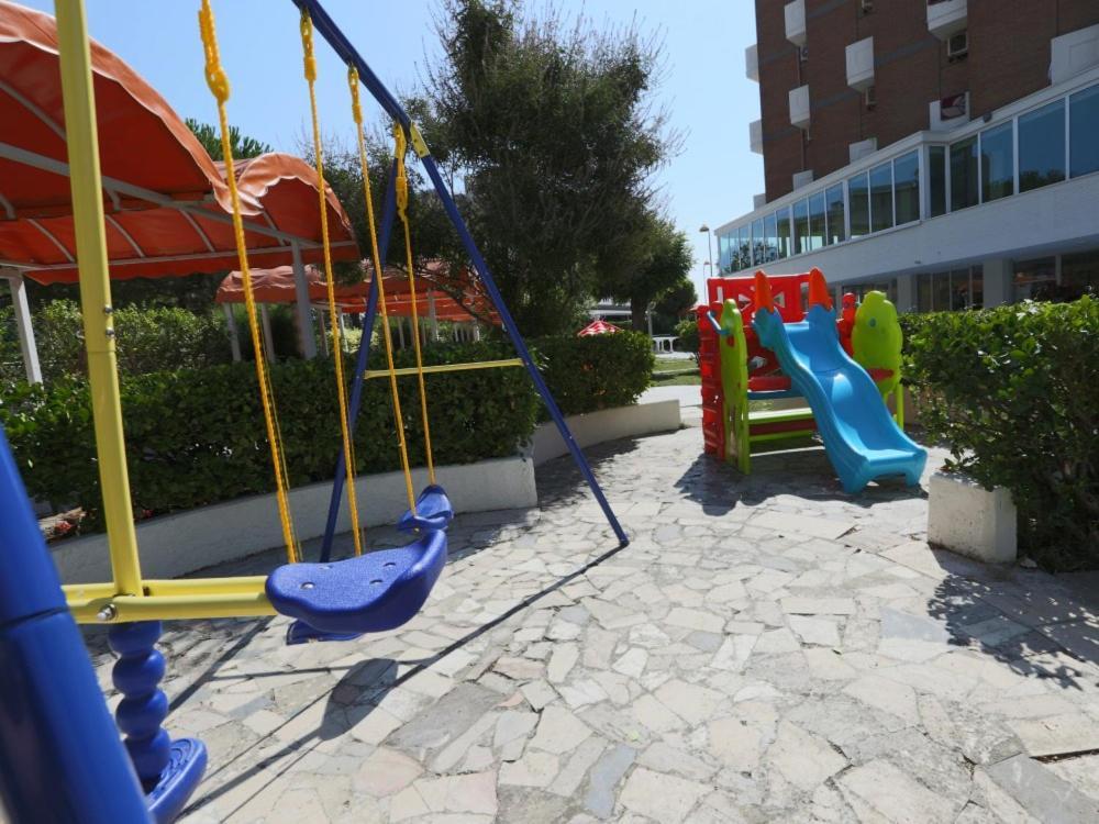 Hotel Marina Beach - Azzurro Club Ravenna Kültér fotó