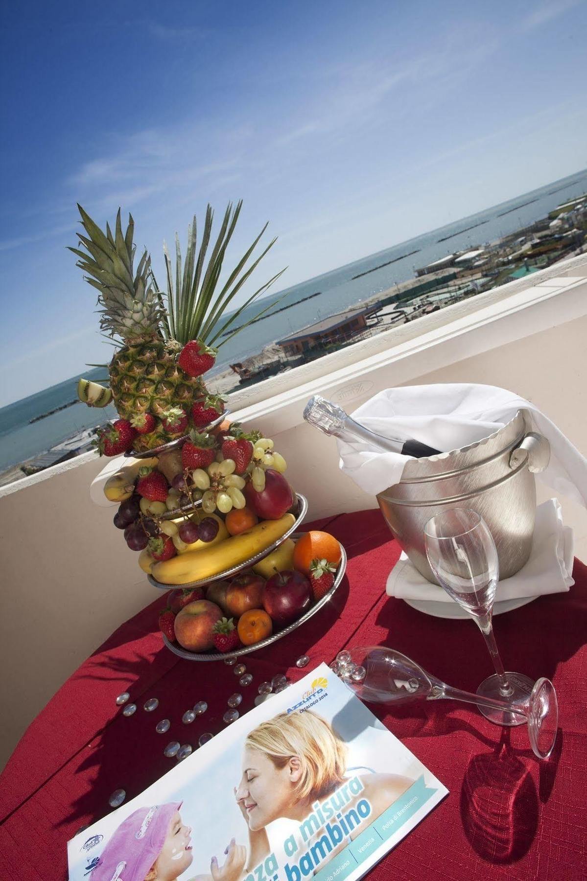 Hotel Marina Beach - Azzurro Club Ravenna Kültér fotó