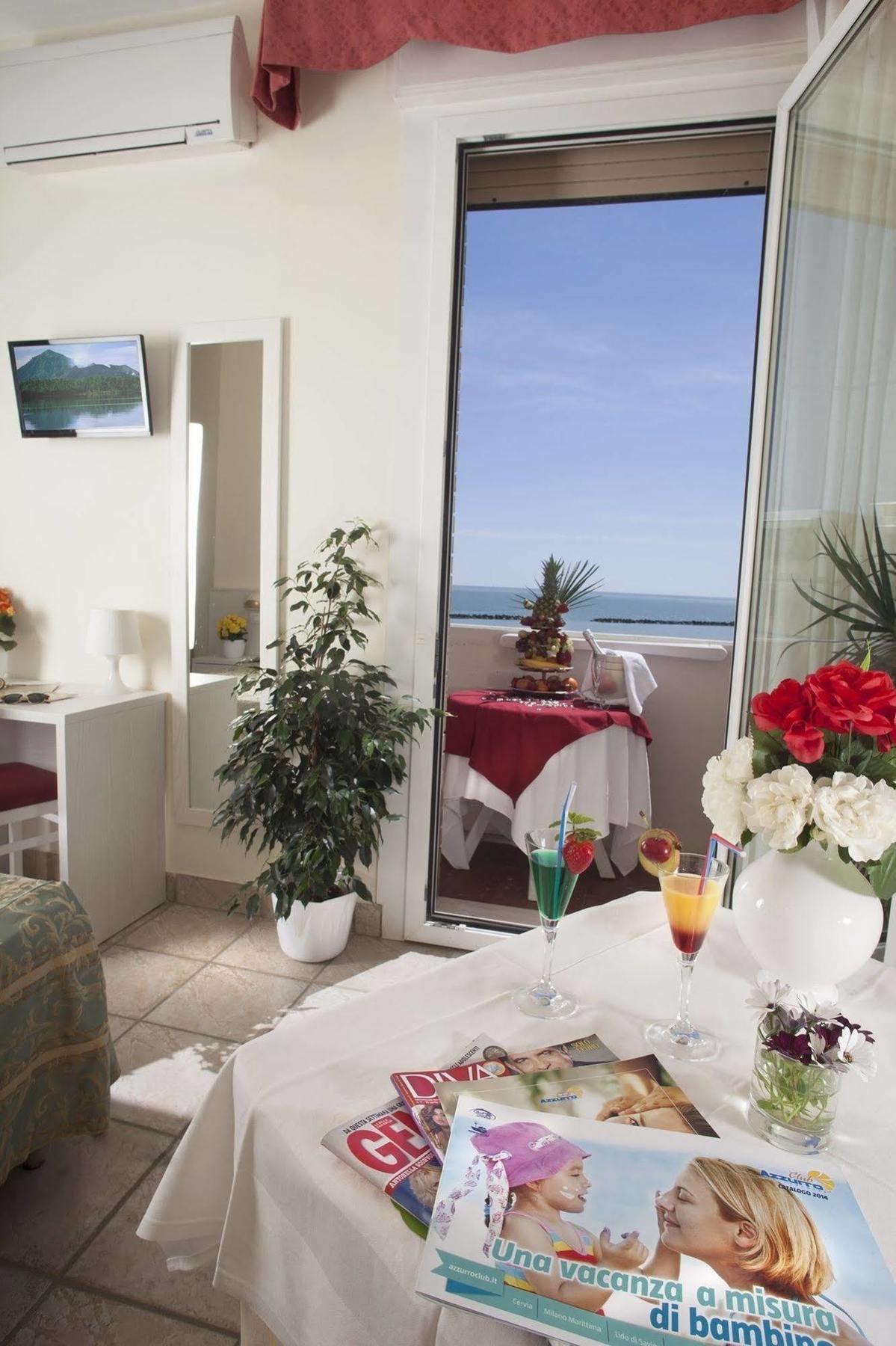 Hotel Marina Beach - Azzurro Club Ravenna Kültér fotó