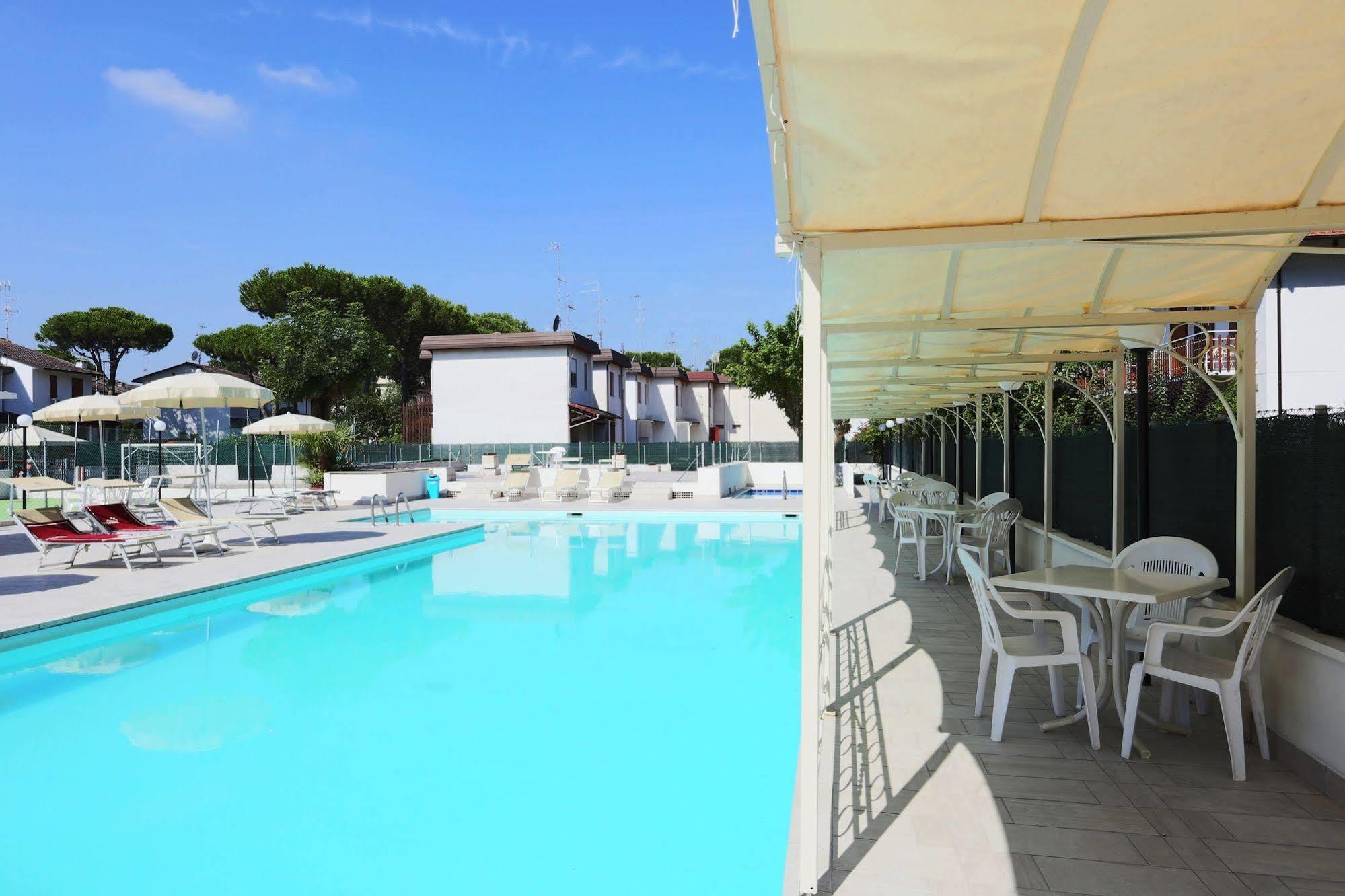 Hotel Marina Beach - Azzurro Club Ravenna Kültér fotó