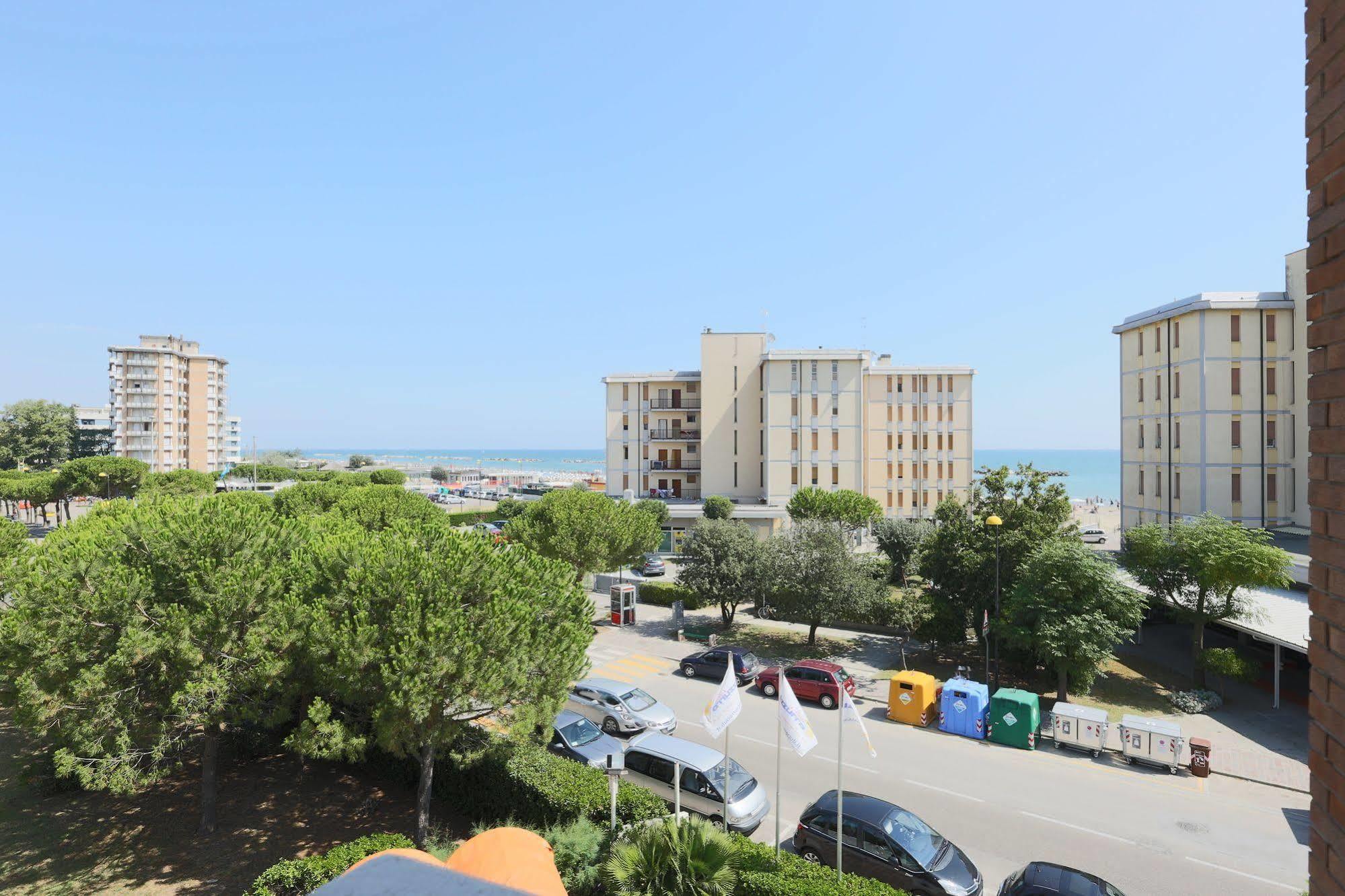Hotel Marina Beach - Azzurro Club Ravenna Kültér fotó