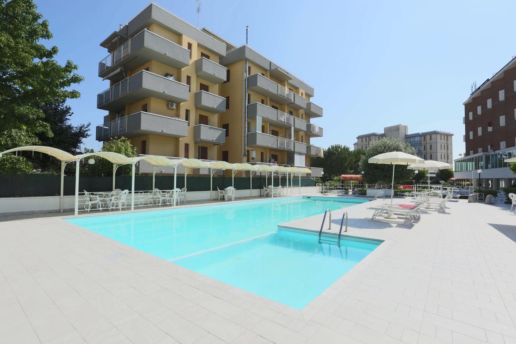 Hotel Marina Beach - Azzurro Club Ravenna Kültér fotó
